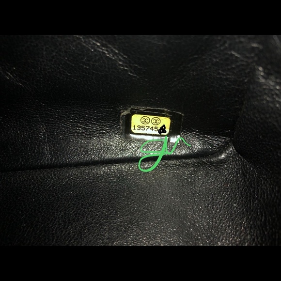 ❌SOLD❌Authentic CHANEL Single Flap Jumbo SHW - Picture 5 of 8